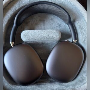 AirPods Max-Space Grey